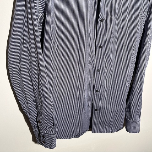 Armani Exchange Slim Ajustée Button Down Dress Shirt - Picture 4 of 7